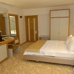 Otel Egge